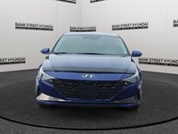 2023 Hyundai Elantra Luxury IVT