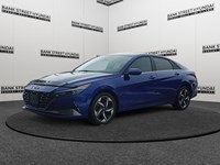 2023 Hyundai Elantra Luxury IVT