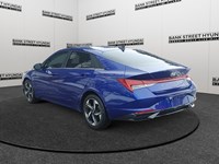 2023 Hyundai Elantra Luxury IVT