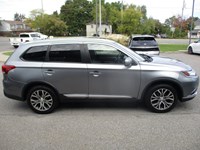 2017 Mitsubishi Outlander AWC 4dr ES