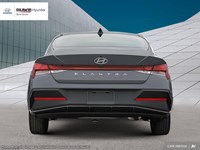 2025 Hyundai Elantra Essential IVT