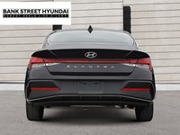 2025 Hyundai Elantra Preferred IVT