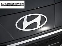 2025 Hyundai Elantra Luxury IVT