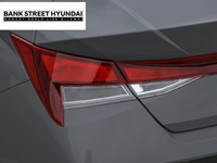 2025 Hyundai Elantra Preferred IVT