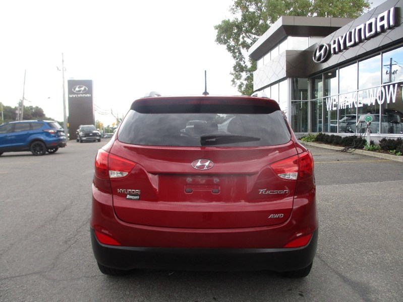 2012 Hyundai Tucson AWD 4dr I4 Auto GLS