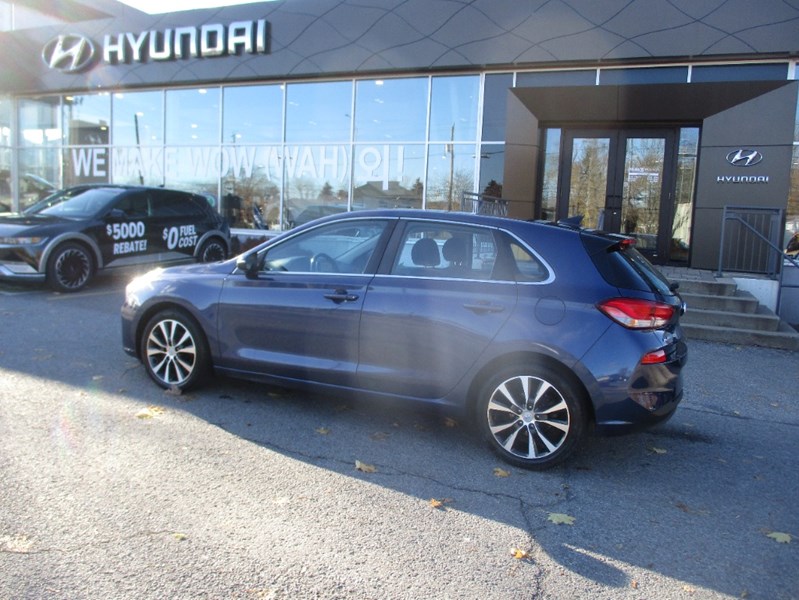 2019 Hyundai Elantra GT Luxury Auto