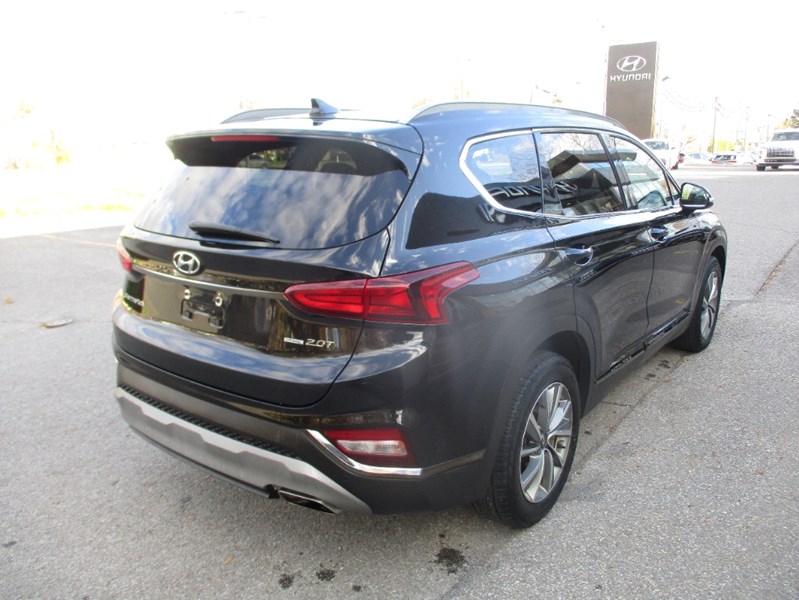 2019 Hyundai Santa Fe 2.0T Preferred AWD w/Dark Chrome Accent