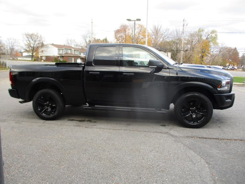 2022 RAM 1500 Classic Tradesman 4x4 Crew Cab 5'7" Box