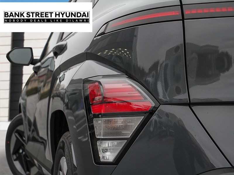 2025 Hyundai Kona Electric Preferred FWD