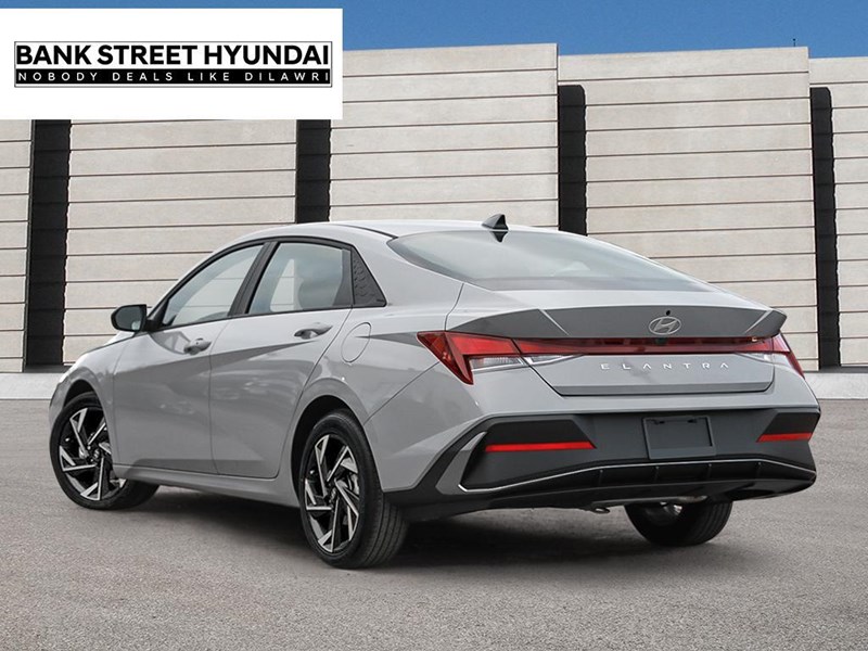 2025 Hyundai Elantra Preferred IVT w/Tech Pkg