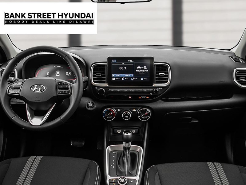 2025 Hyundai Venue Preferred IVT