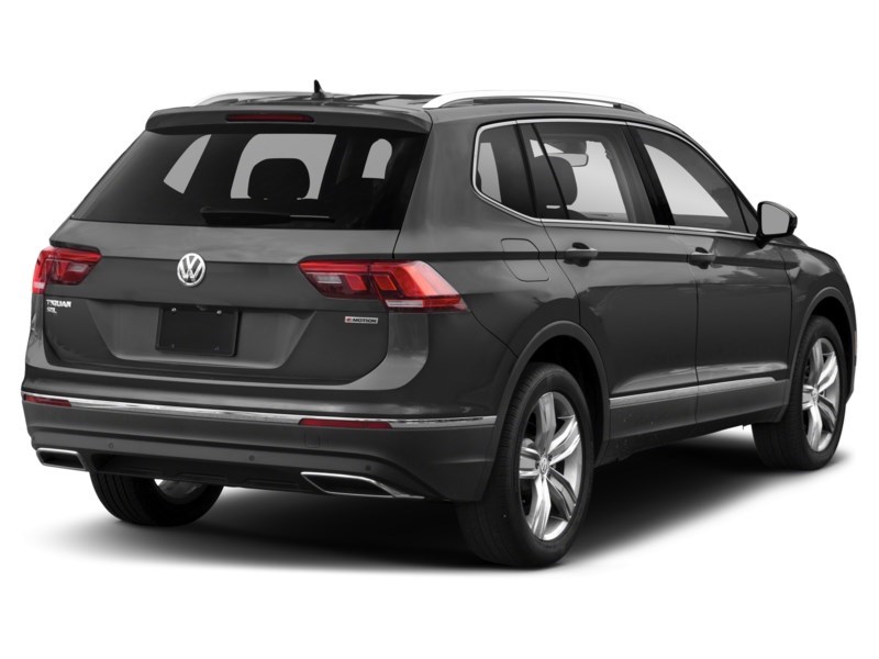 2021 Volkswagen Tiguan United 4MOTION Exterior Shot 2